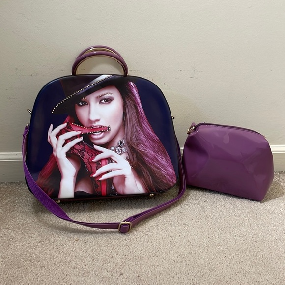NWOT Purple Unique 2 Piece Handbag Set With Cosmetic Pouch - Picture 1 of 13